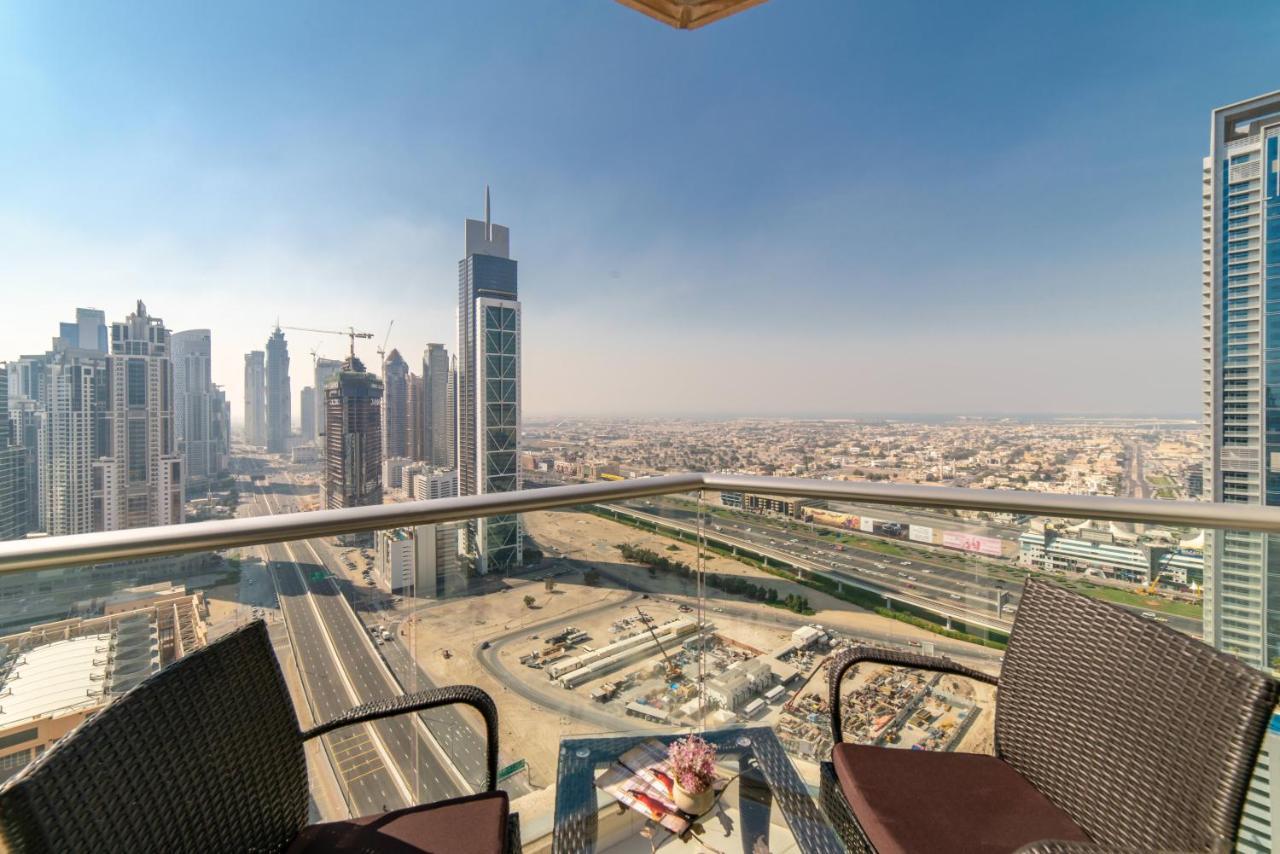 Icon Casa Living - Super Loft West Tower Apartment Дубай Екстериор снимка
